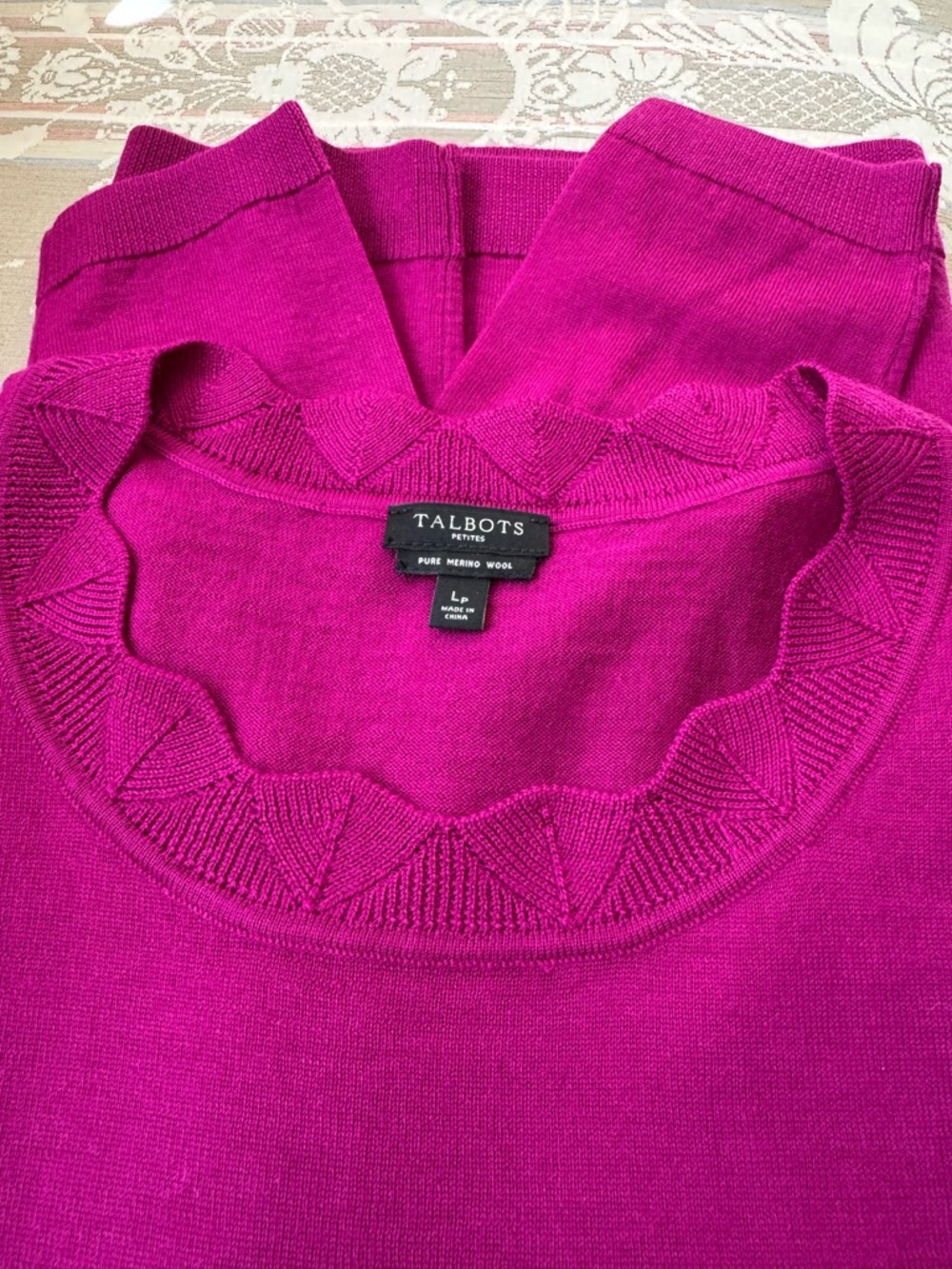 Talbots Fuchsia Merino Wool Scoop Neck Sweater with Scalloped Trim